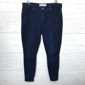 Levi's Signature Women's Jeans Mid Rise Skinny Dark Wash Stretch size 18M